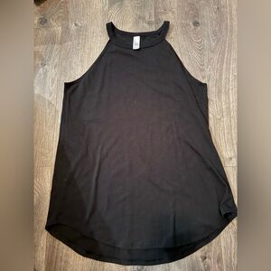 District Black Women's High Neck Tank Top